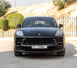 Porsche Macan (Black), 2021